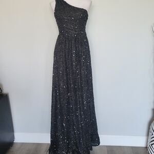 NWOT FAERIESTY One-Shoulder Black Sequin Prom Wedding Formal  Dress Sz Medium